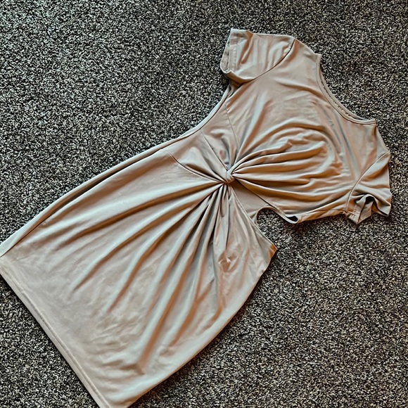 Cut Out Detail Dress - Picture 1 of 3